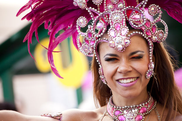 Карневал у Рију, купање у Тајланду